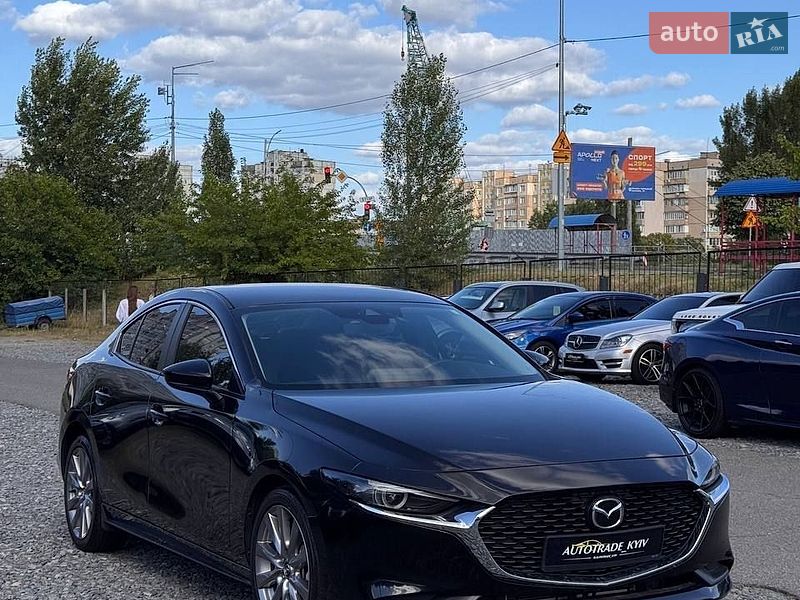 Седан Mazda 3 2022 в Києві