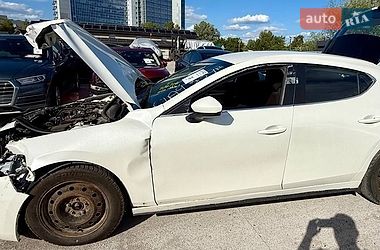 Хэтчбек Mazda 3 2019 в Киеве