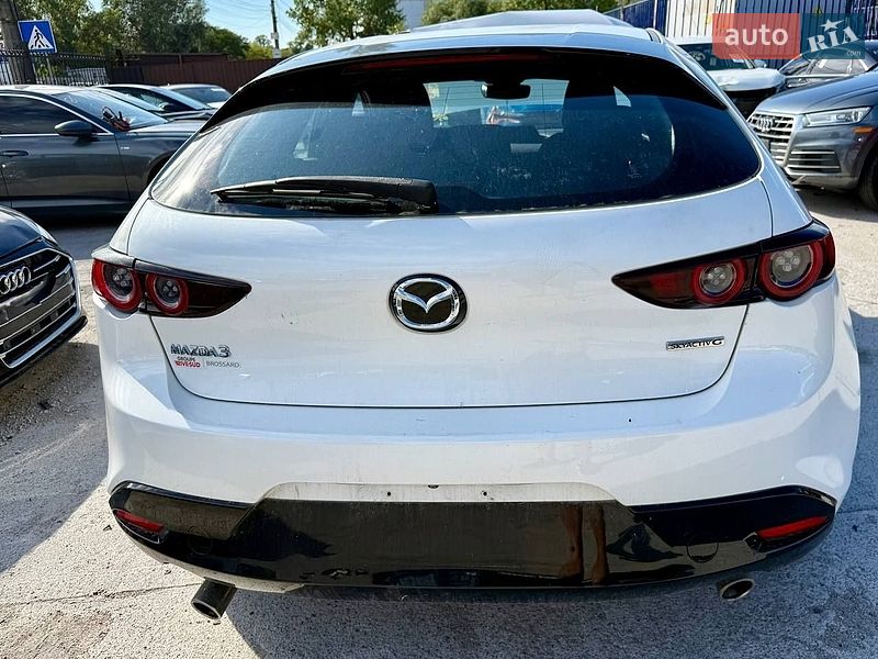 Хэтчбек Mazda 3 2019 в Киеве