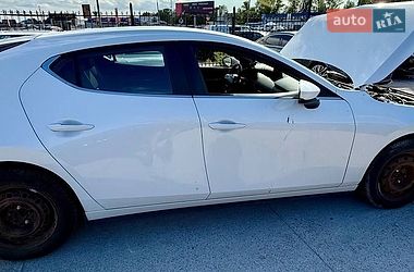 Хэтчбек Mazda 3 2019 в Киеве