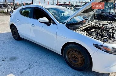 Хэтчбек Mazda 3 2019 в Киеве