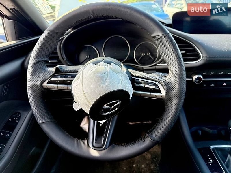 Хэтчбек Mazda 3 2019 в Киеве