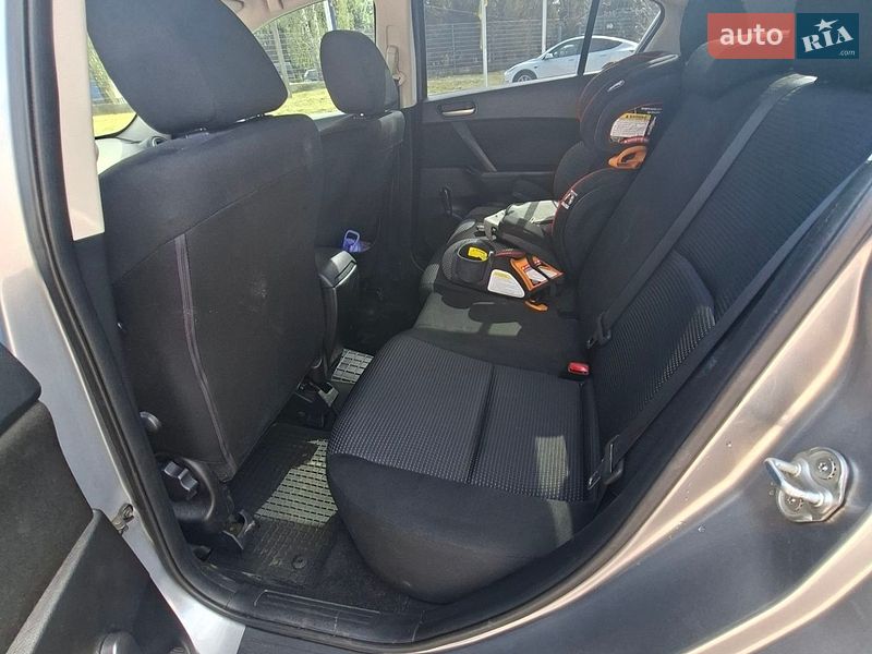 Седан Mazda 3 2012 в Житомире