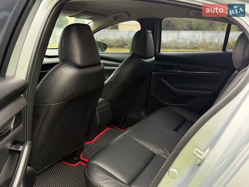 Седан Mazda 3 2020 в Дніпрі