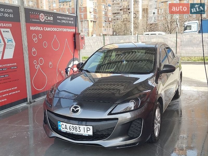 Mazda 3 2012