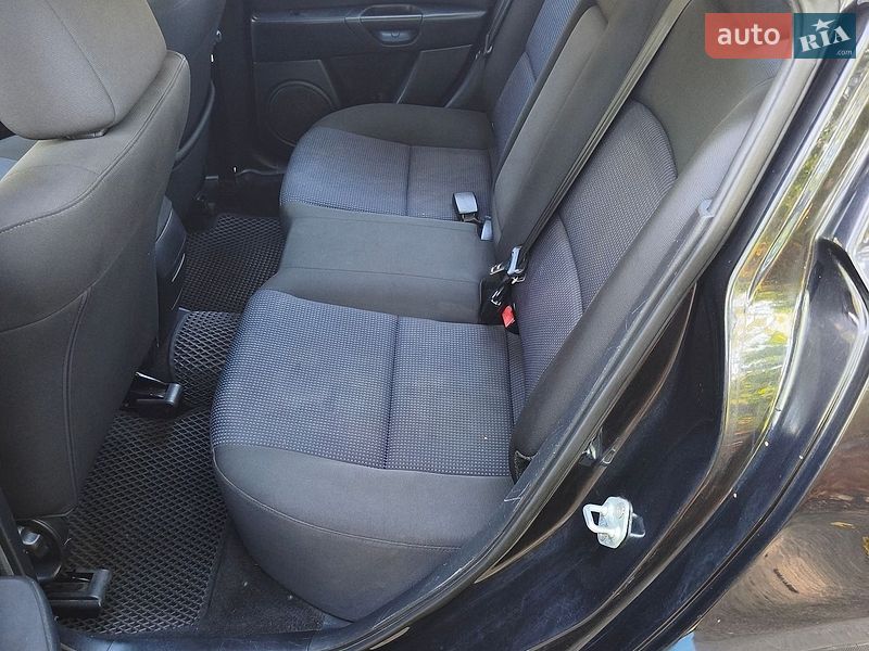 Седан Mazda 3 2005 в Черкассах