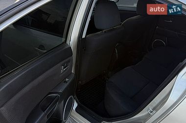 Седан Mazda 3 2006 в Ужгороде