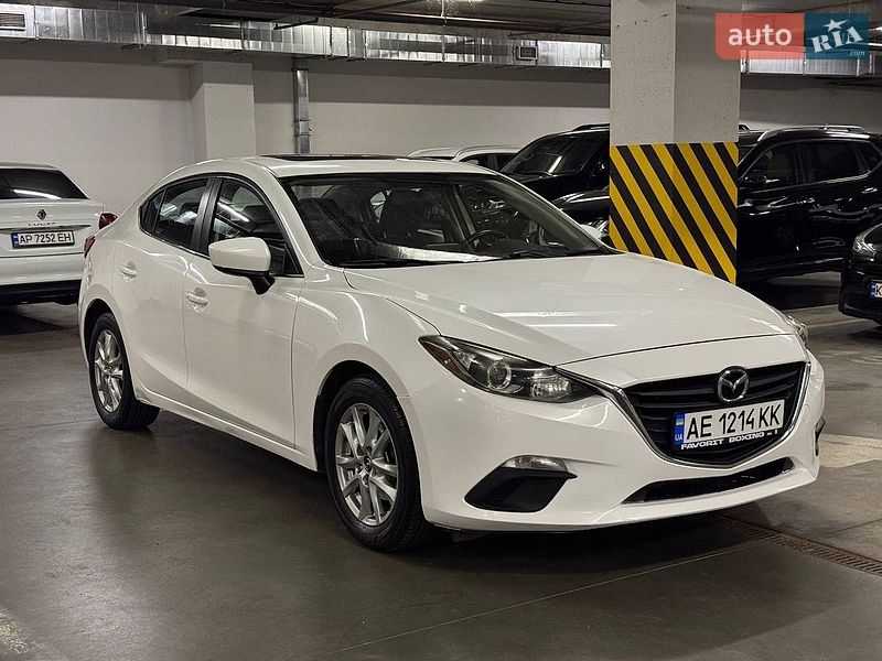 Седан Mazda 3 2013 в Киеве