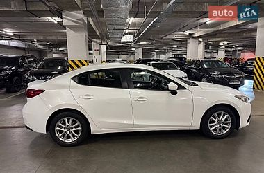 Седан Mazda 3 2013 в Киеве