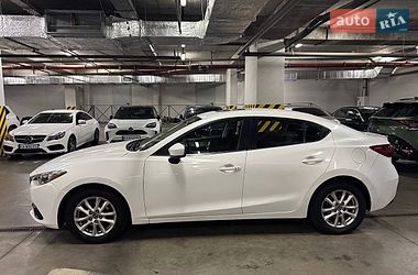 Седан Mazda 3 2013 в Киеве