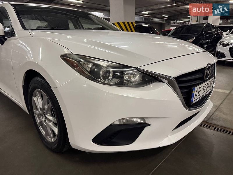 Седан Mazda 3 2013 в Киеве