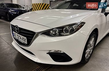 Седан Mazda 3 2013 в Киеве