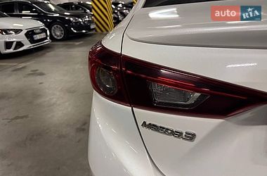 Седан Mazda 3 2013 в Киеве