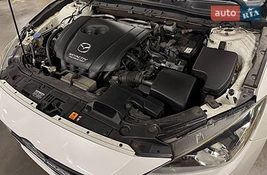Седан Mazda 3 2013 в Киеве