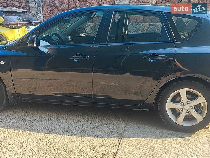 Хэтчбек Mazda 3 2006 в Прилуках