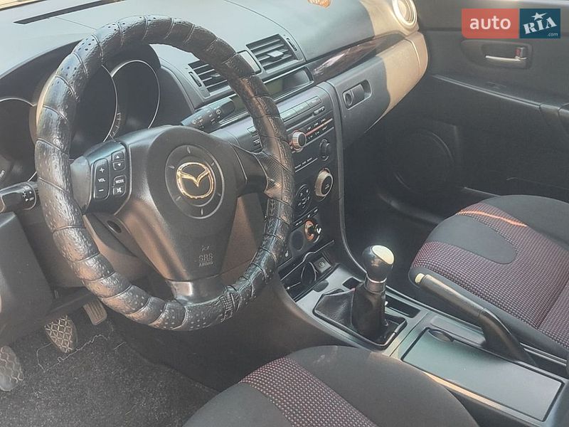 Хэтчбек Mazda 3 2006 в Прилуках