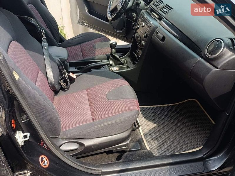 Хэтчбек Mazda 3 2006 в Прилуках