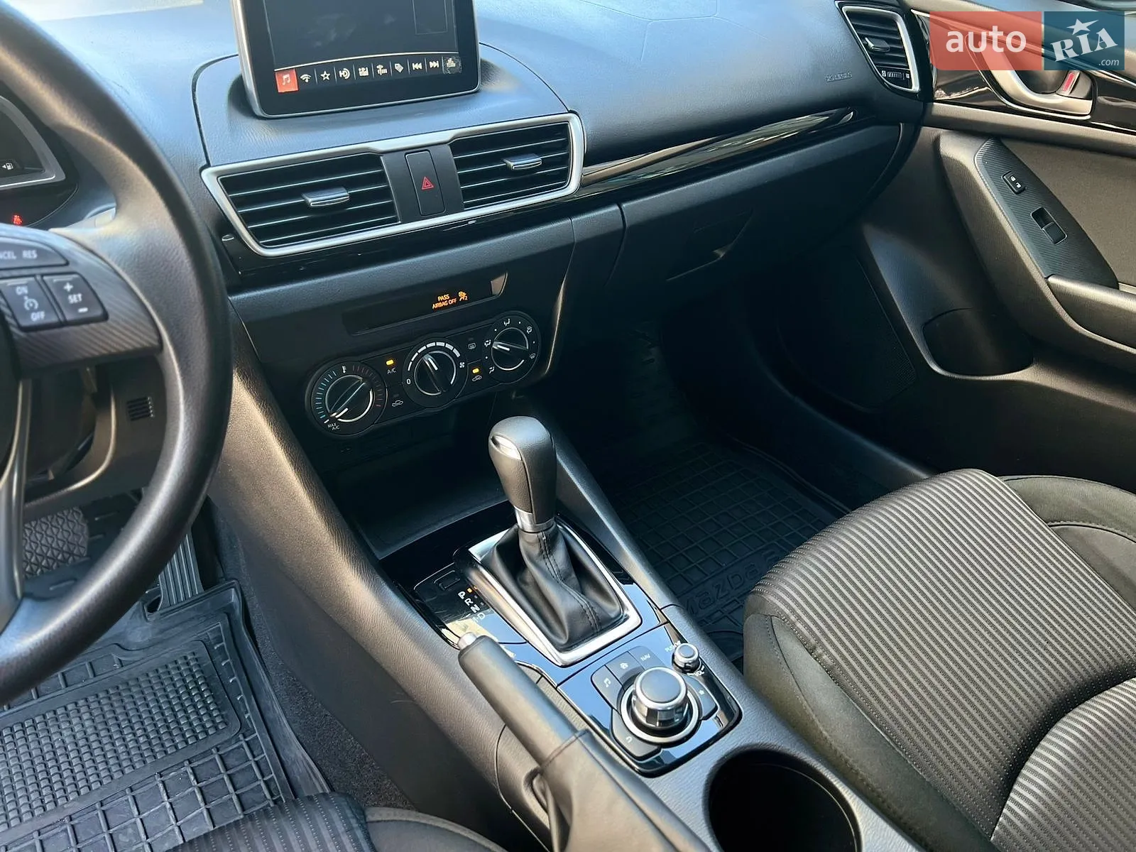 2016 Mazda 3 - мініатюра 16