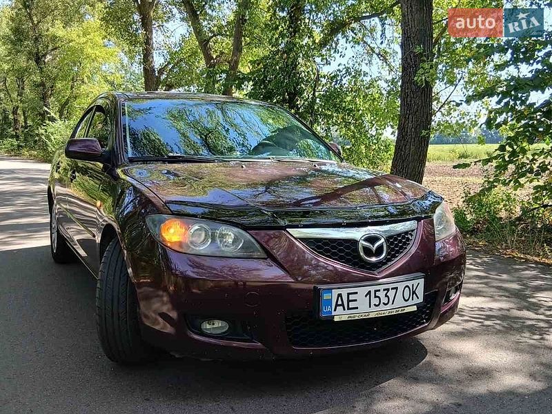 Седан Mazda 3 2007 в Днепре
