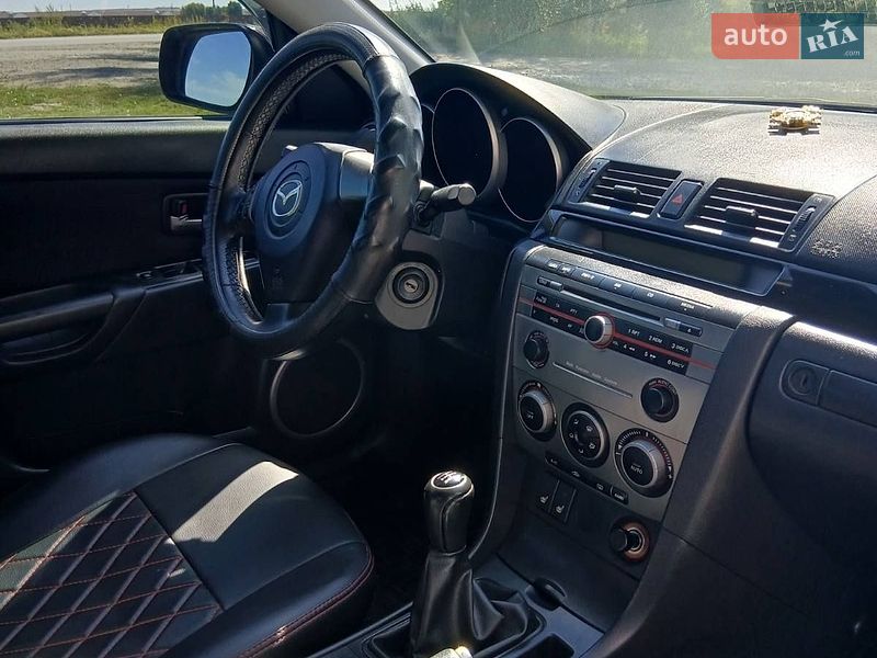 Седан Mazda 3 2007 в Днепре