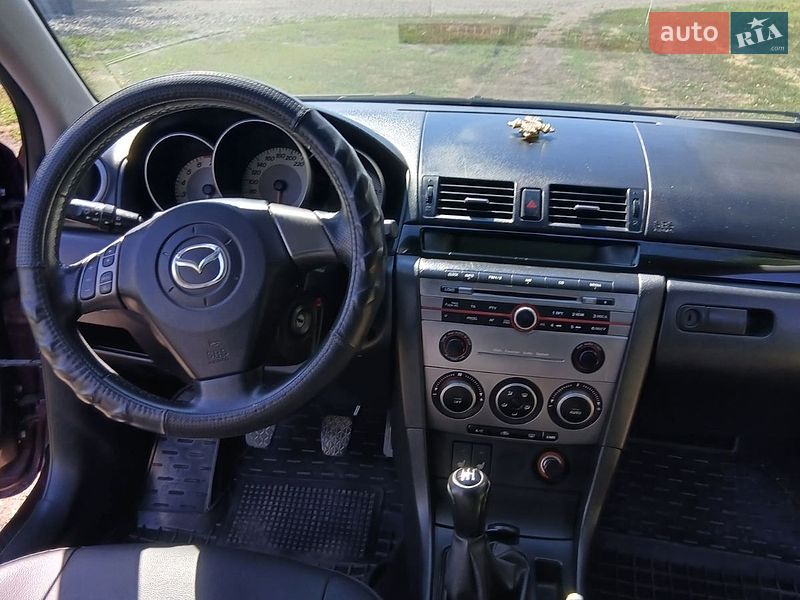 Седан Mazda 3 2007 в Днепре