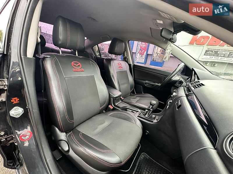 Седан Mazda 3 2006 в Ковелі