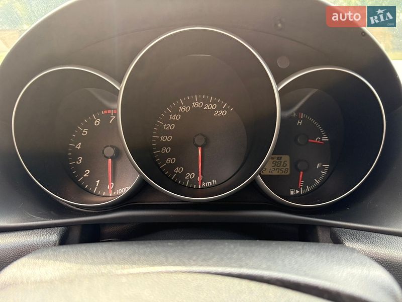 Хэтчбек Mazda 3 2005 в Софиевской Борщаговке