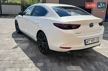 Седан Mazda 3 2021 в Коломые