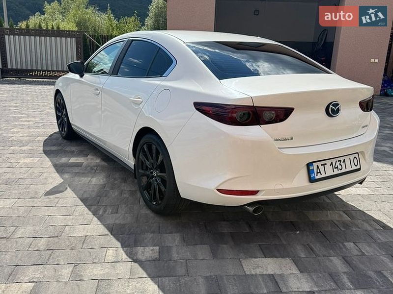 Седан Mazda 3 2021 в Коломые
