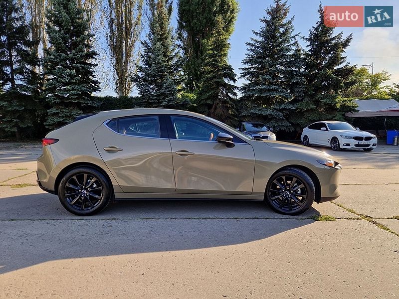 Хэтчбек Mazda 3 2023 в Днепре