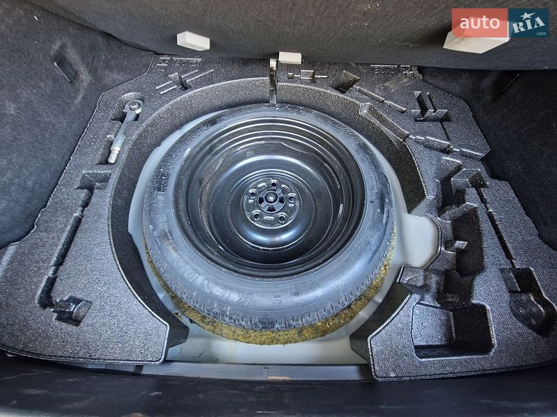 Хэтчбек Mazda 3 2023 в Днепре