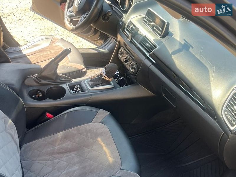 Седан Mazda 3 2013 в Києві