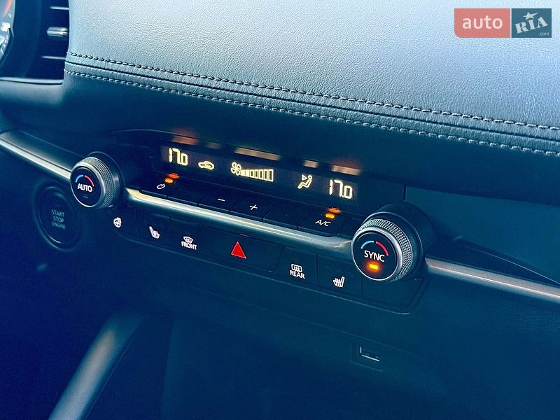 Хетчбек Mazda 3 2021 в Дніпрі