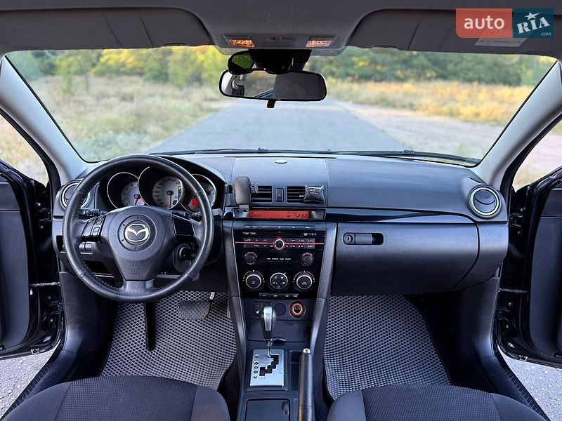 Седан Mazda 3 2008 в Днепре