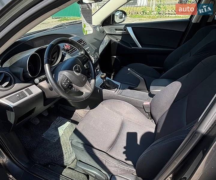 Хетчбек Mazda 3 2010 в Запоріжжі