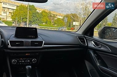 Седан Mazda 3 2017 в Чернівцях фото 38 Седан Mazda 3 2017 в Чернівцях