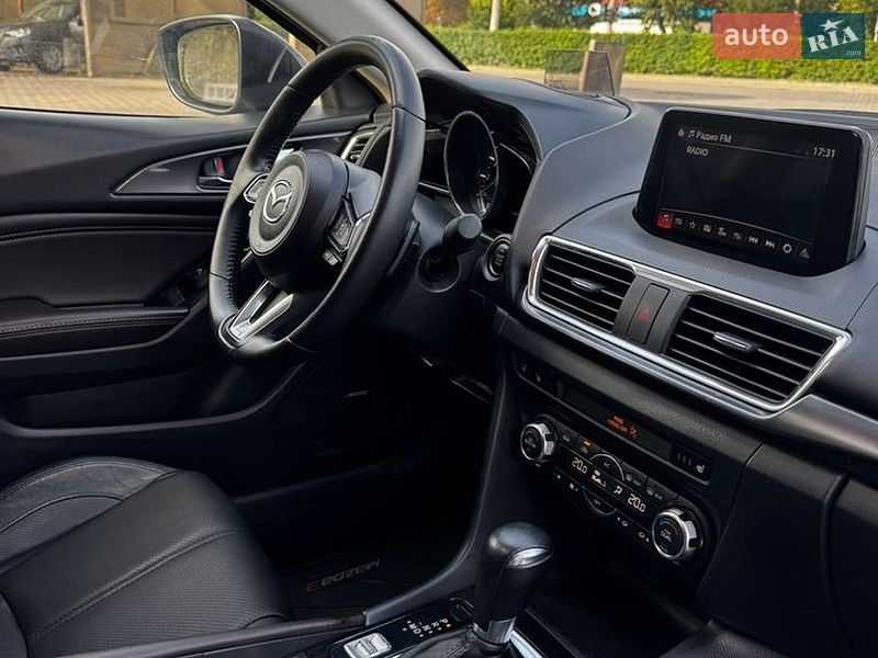 Седан Mazda 3 2017 в Чернівцях фото 45 Седан Mazda 3 2017 в Чернівцях