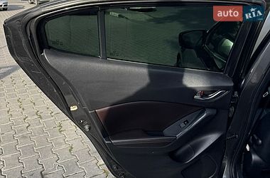 Седан Mazda 3 2017 в Чернівцях фото 42 Седан Mazda 3 2017 в Чернівцях