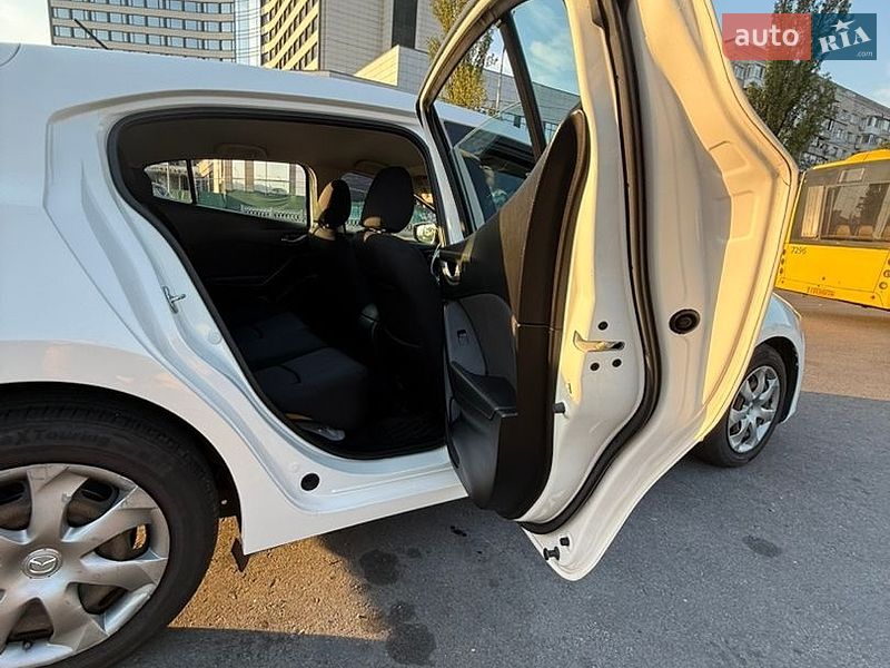 Хетчбек Mazda 3 2015 в Києві