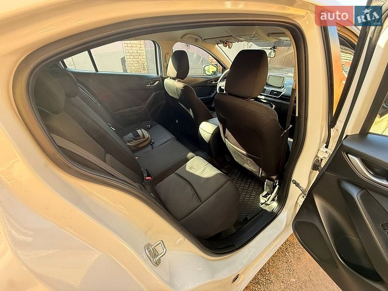 Хетчбек Mazda 3 2015 в Києві