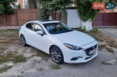 Седан Mazda 3 2017 в Харькове