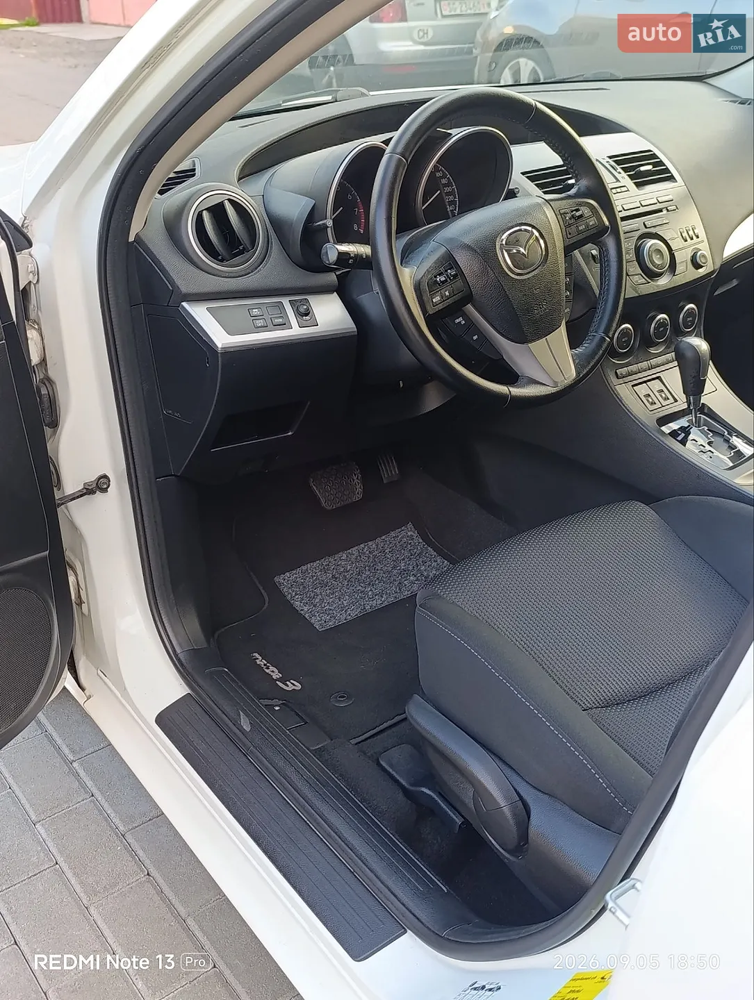 2011 Mazda 3 - мініатюра 36