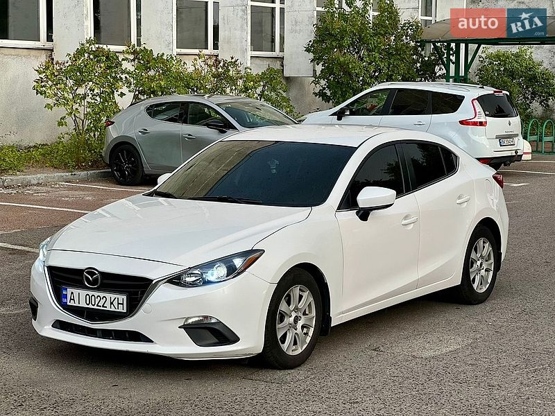 Седан Mazda 3 2014 в Обухові