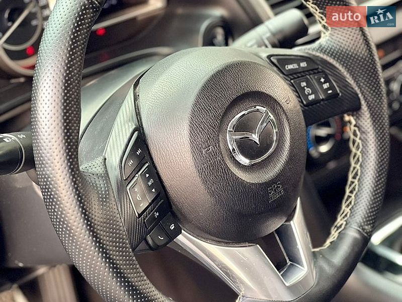 Седан Mazda 3 2014 в Обухові
