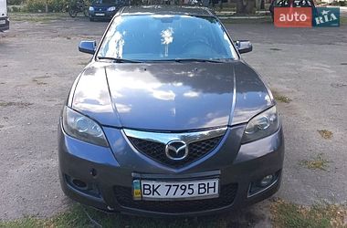 Седан Mazda 3 2008 в Ровно