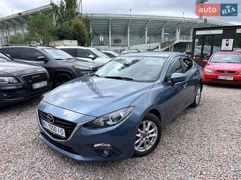 Mazda 3 2015