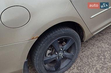 Седан Mazda 3 2005 в Одесі