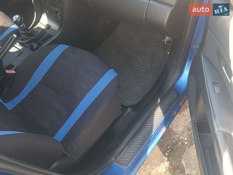 Хэтчбек Mazda 3 2005 в Виннице