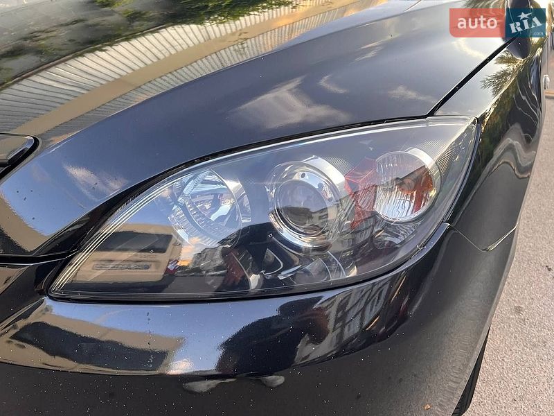 Хетчбек Mazda 3 2006 в Києві фото 4 Хетчбек Mazda 3 2006 в Києві