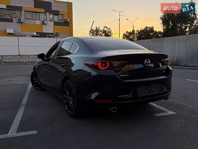 Седан Mazda 3 2025 в Киеве